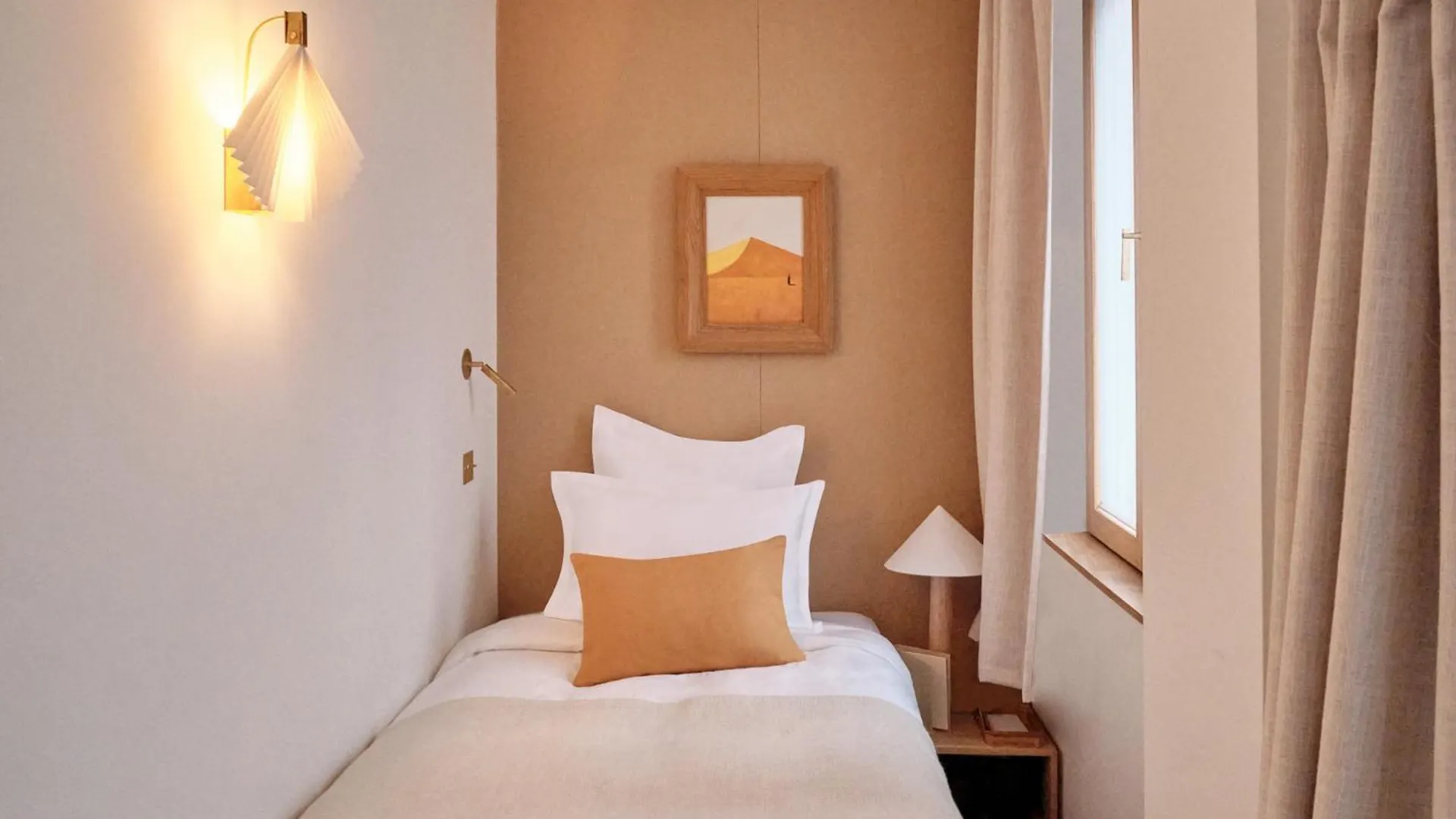 Elysee Montmartre 4*
